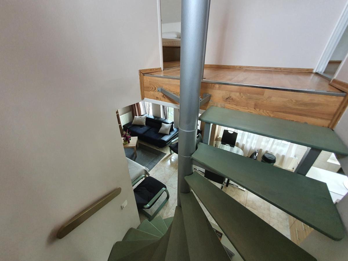 Nyil Apartman Wellnes Debrecen Exterior foto